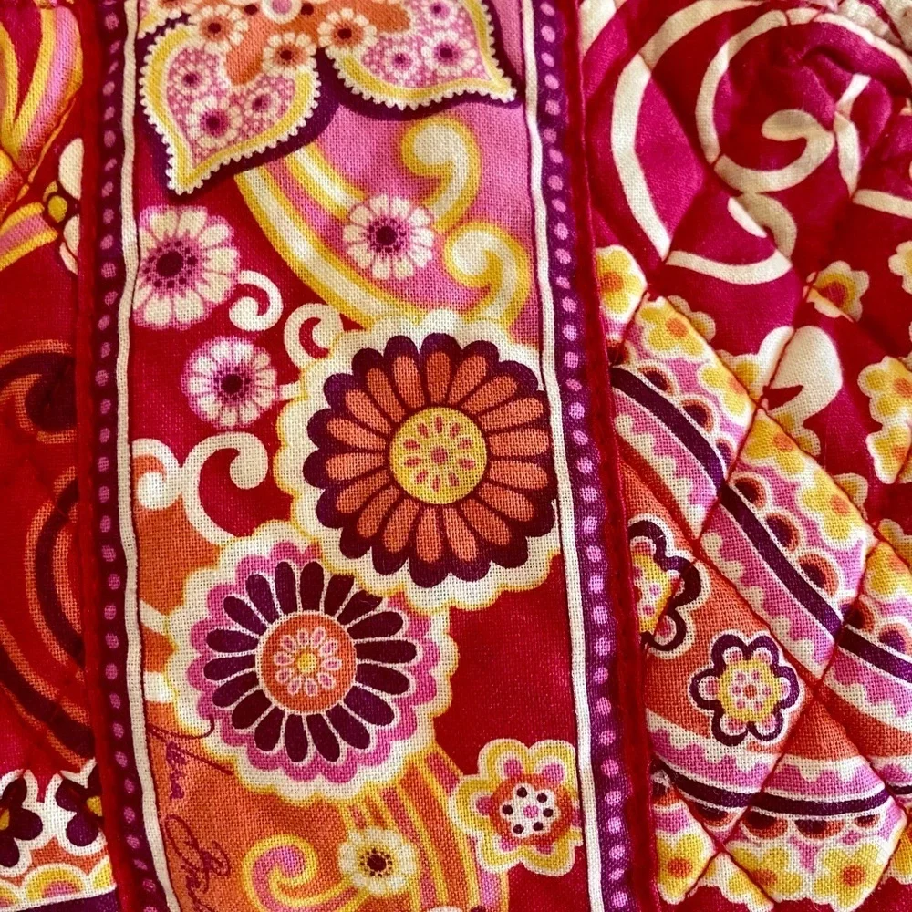 Vera Bradley Makeup Case, Red & Yellow Retired Paisley Print, Vinyl Line…